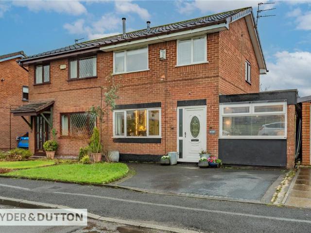 House for sale in Shaw Side, Pendock