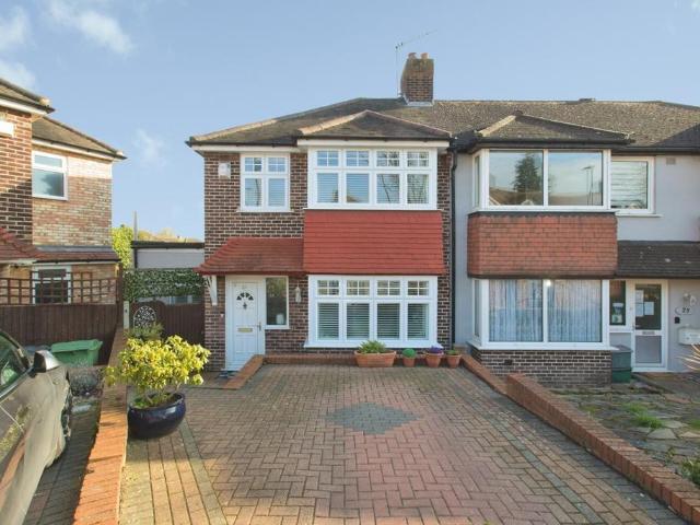House for sale in Plumstead, Greater London