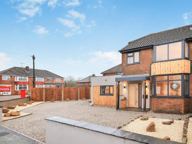House for sale in Ettingshall Park, West Midlands
