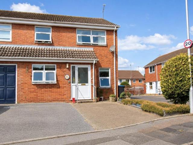 House for sale in New Mill, Pouchen End