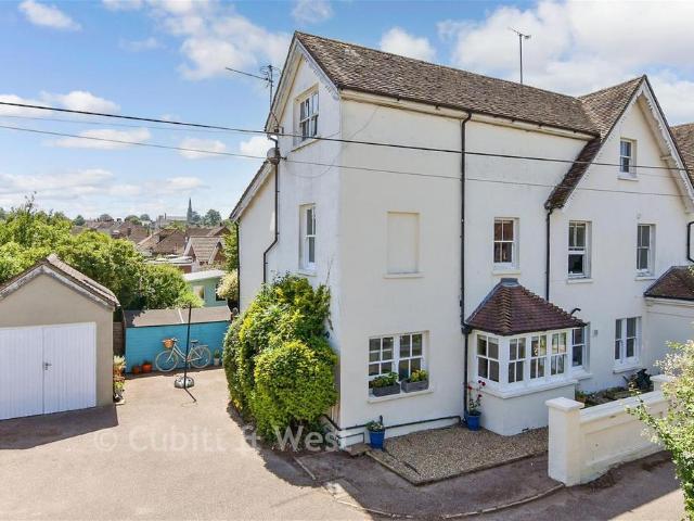 House for sale in Perryfields, West Sussex