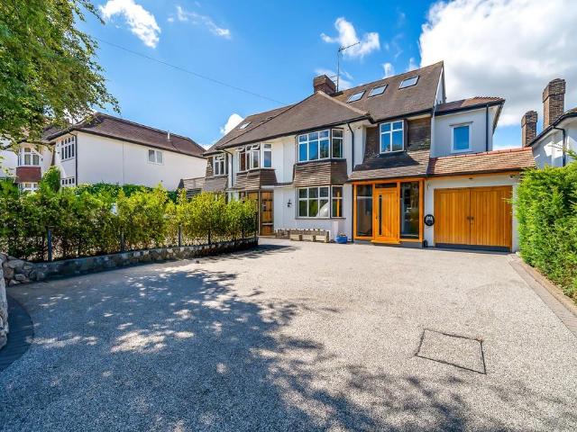 House for sale in London Borough of Bromley, Greater London