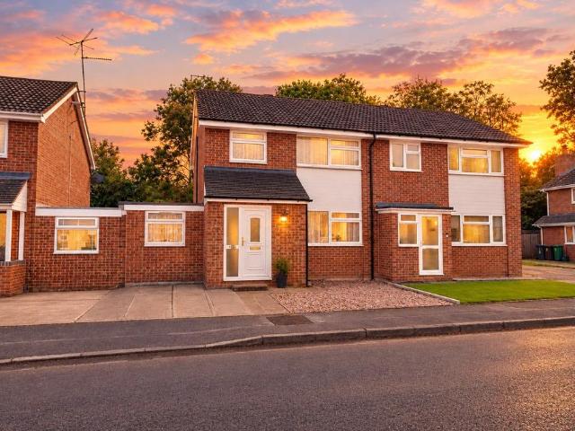 House for sale in Tadley, Basingstoke and Deane