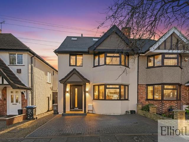 House for sale in Alperton, Greater London