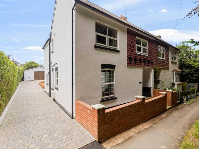 House for sale in Ash, Kent