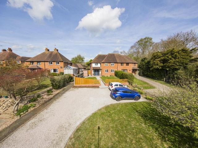 House for sale in Capel, Sandown Park
