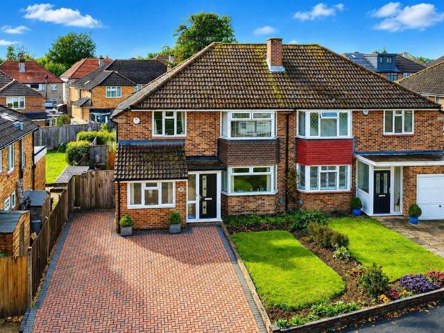 House for sale in Hammerfield, Pouchen End