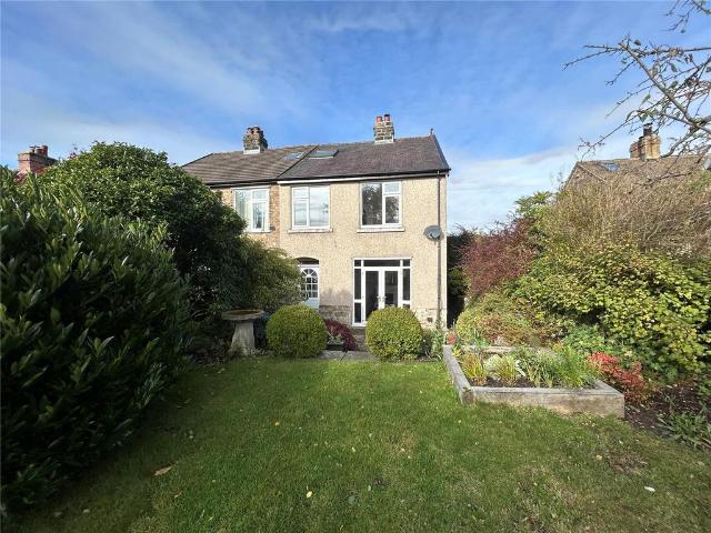 House for sale in Charlesworth, East Midlands