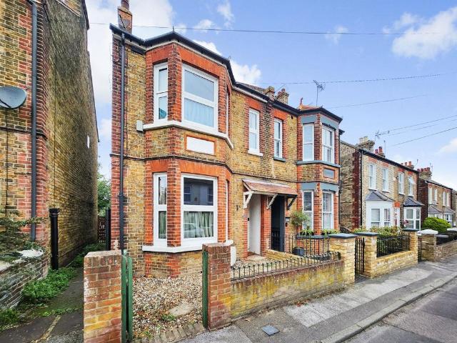 House for sale in Upton, Acol