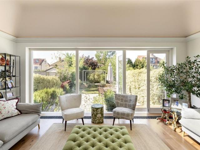 House for sale in Brondesbury, Greater London