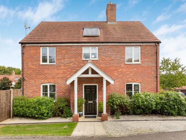House for sale in Markyate, Dacorum