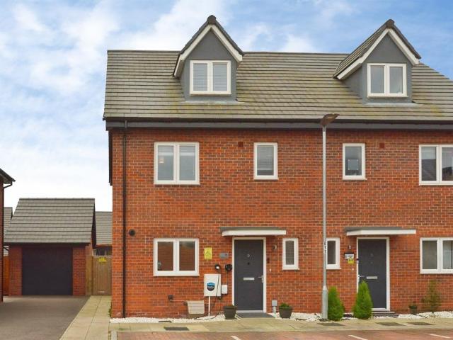 House for sale in Tattenhoe Park, Shenley Brook End