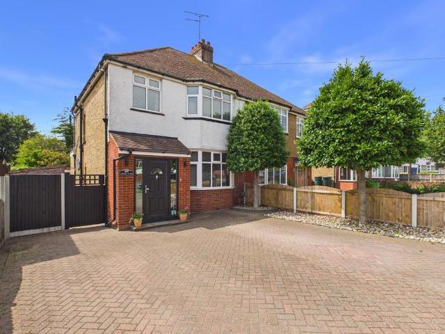 House for sale in Dumpton, Acol