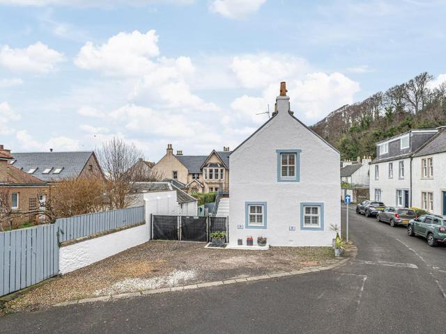 House for sale in Limekilns, Scotland