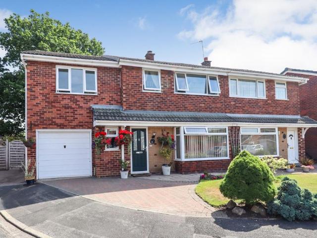 House for sale in Greystone Heath, Warrington