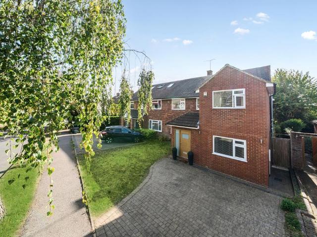 House for sale in King Harry Park, St Albans