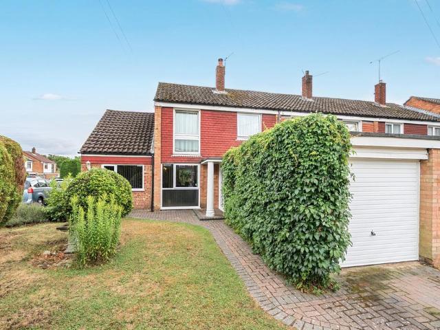 House for sale in Poverest, Greater London