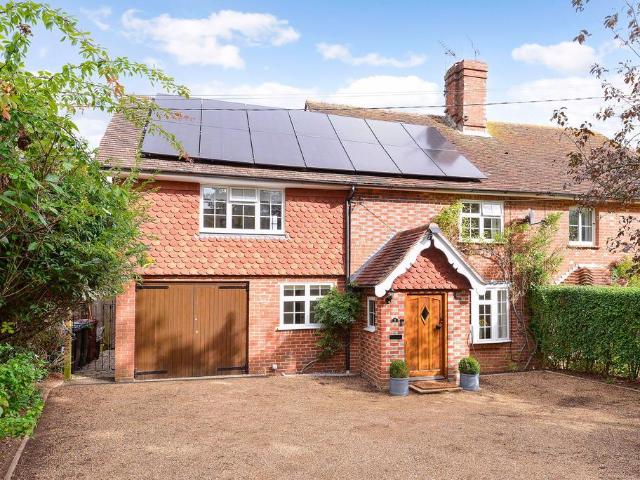 House for sale in Littlecote, West Sussex