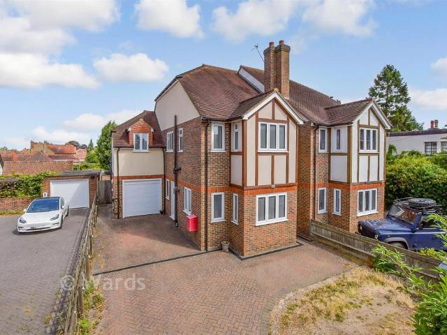 House for sale in Midway, Kent