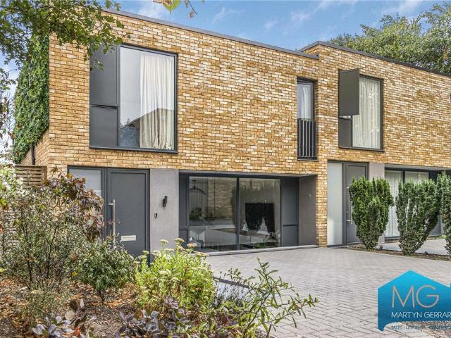 House for sale in Southgate, Oakwood