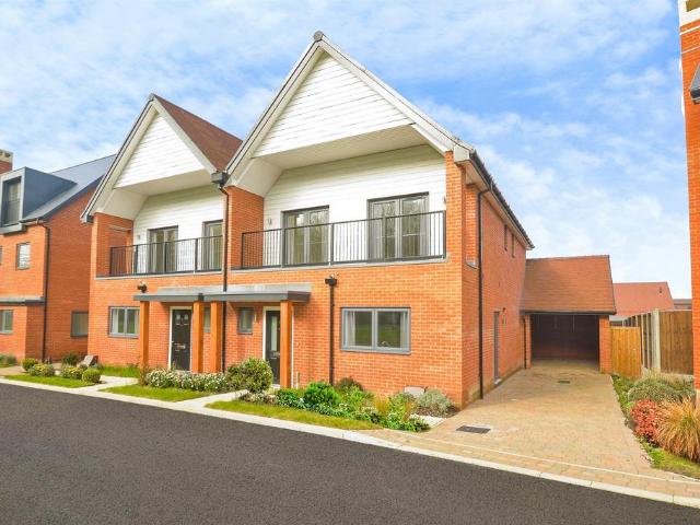 House for sale in Bridgefield, Kent