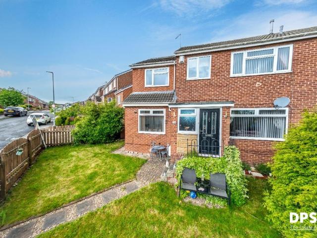 House for sale in Churwell, West Yorkshire