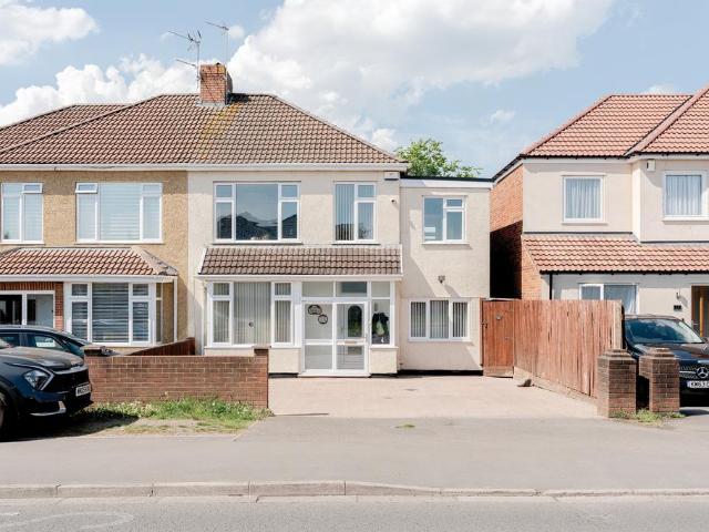 House for sale in Downend, South Gloucestershire