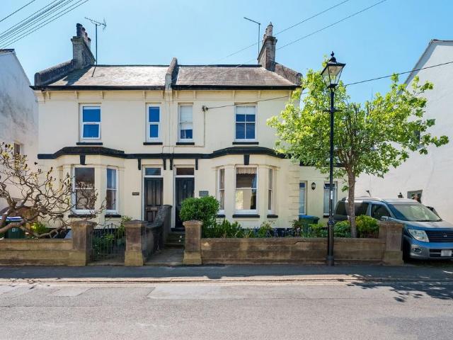 House for sale in Horsham, West Sussex