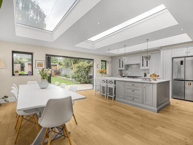House for sale in East Sheen, Greater London