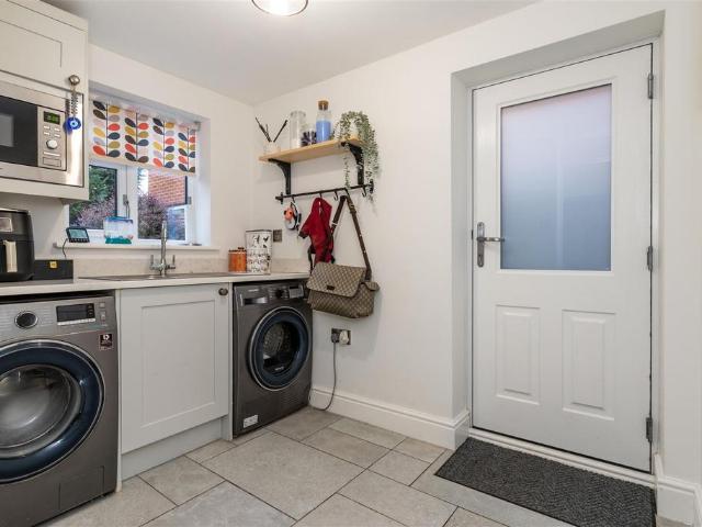 House for sale in Shepshed, Elmfield