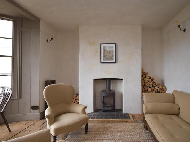 House for sale in Old Town, Guestling Green
