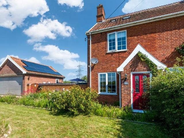 House for sale in Burston and Shimpling, Burgh St Peter