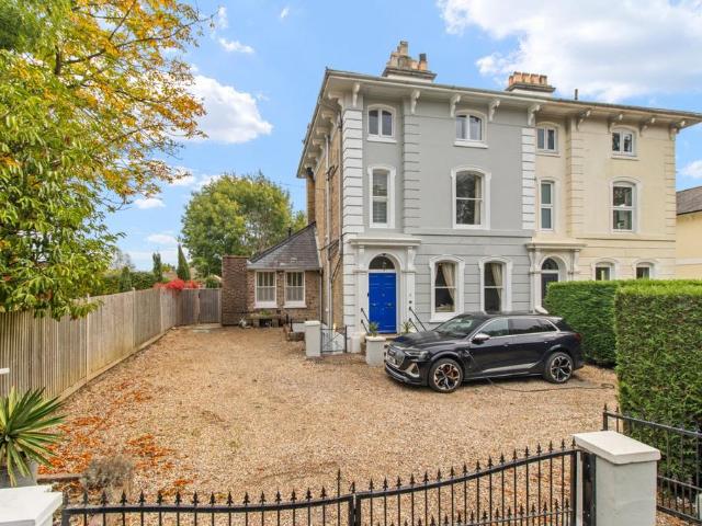 House for sale in Ridgewood, Wealden