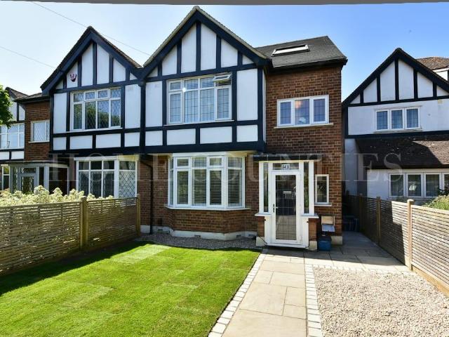 House for sale in Potters Bar, Hertfordshire