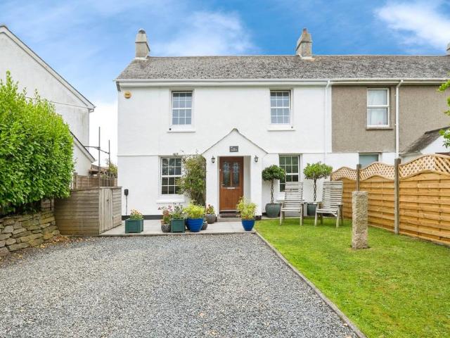 House for sale in Grade-Ruan, Ruan Minor