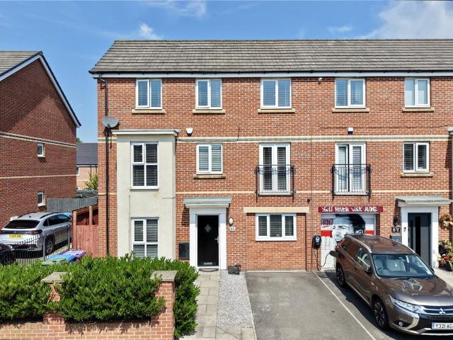 House for sale in Calderstones