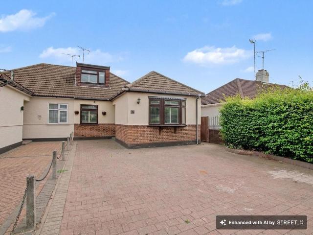 House for sale in Alton Barnes, Essex