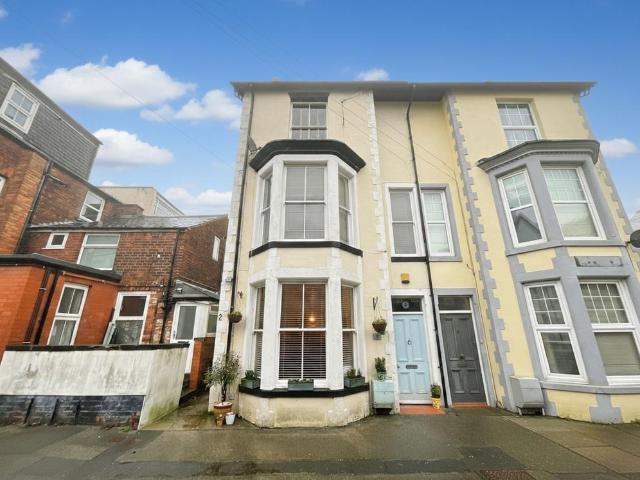 House for sale in South Cliff, Kepwick