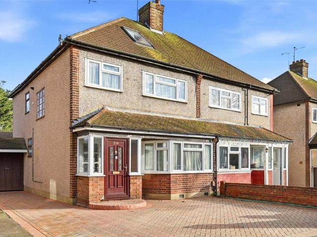 House for sale in Alton Barnes, Essex