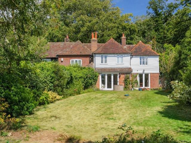 House for sale in Oad Street, Kent