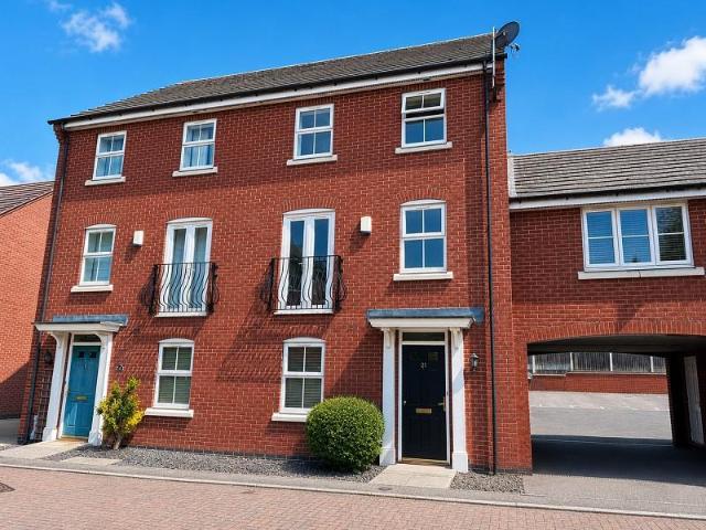 House for sale in Stanford On Avon, Leicestershire
