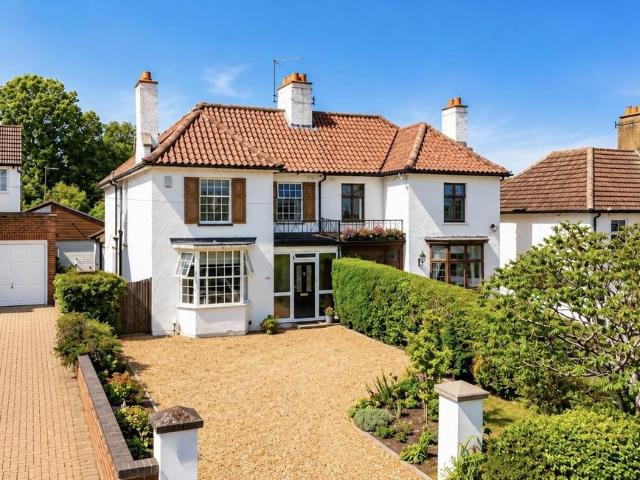 House for sale in Northampton, Northamptonshire