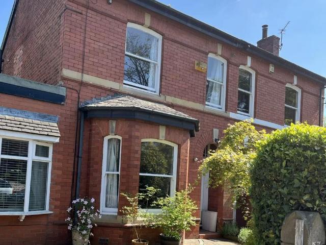 House for sale in Roe Green, Salford