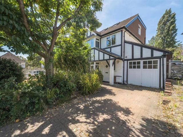 House for sale in Crofton, Greater London