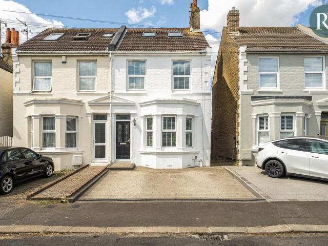House for sale in Fishersgate, West Sussex