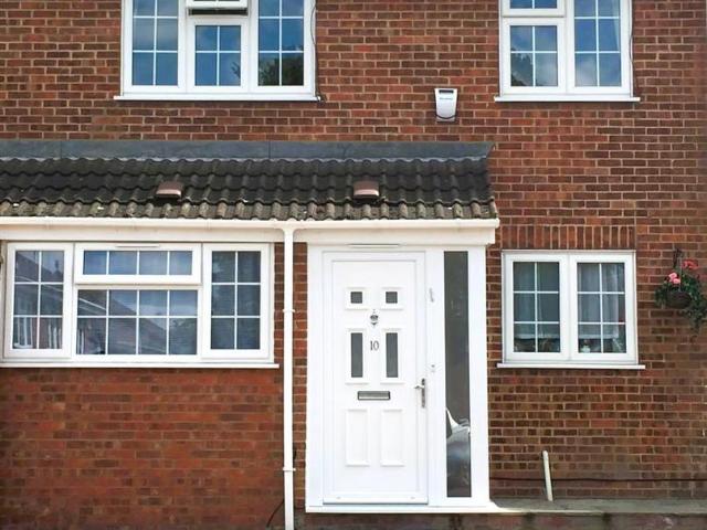House for sale in Bushey, Bushey Heath