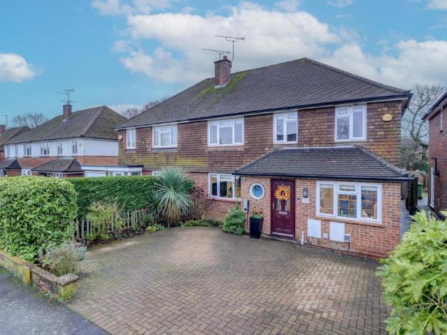 House for sale in Chepping Wycombe, Tylers Green