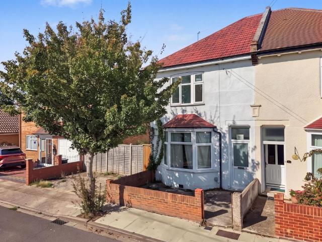 House for sale in London Borough of Richmond upon Thames, Greater London