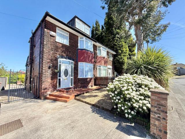 House for sale in Greenheys, Greater Manchester