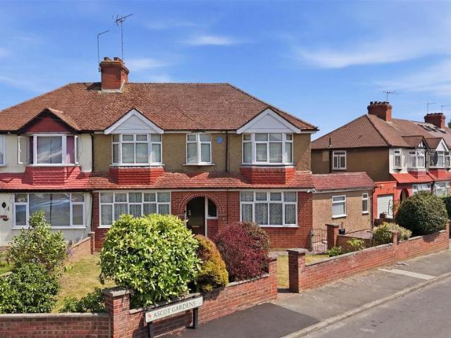 House for sale in Greater London
